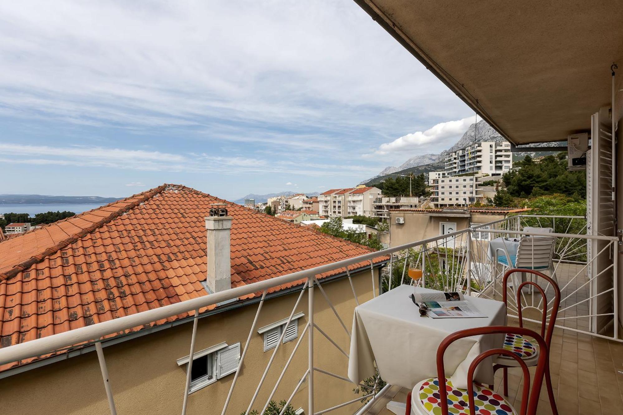 Apartment And Rooms Mila Makarska Exterior photo
