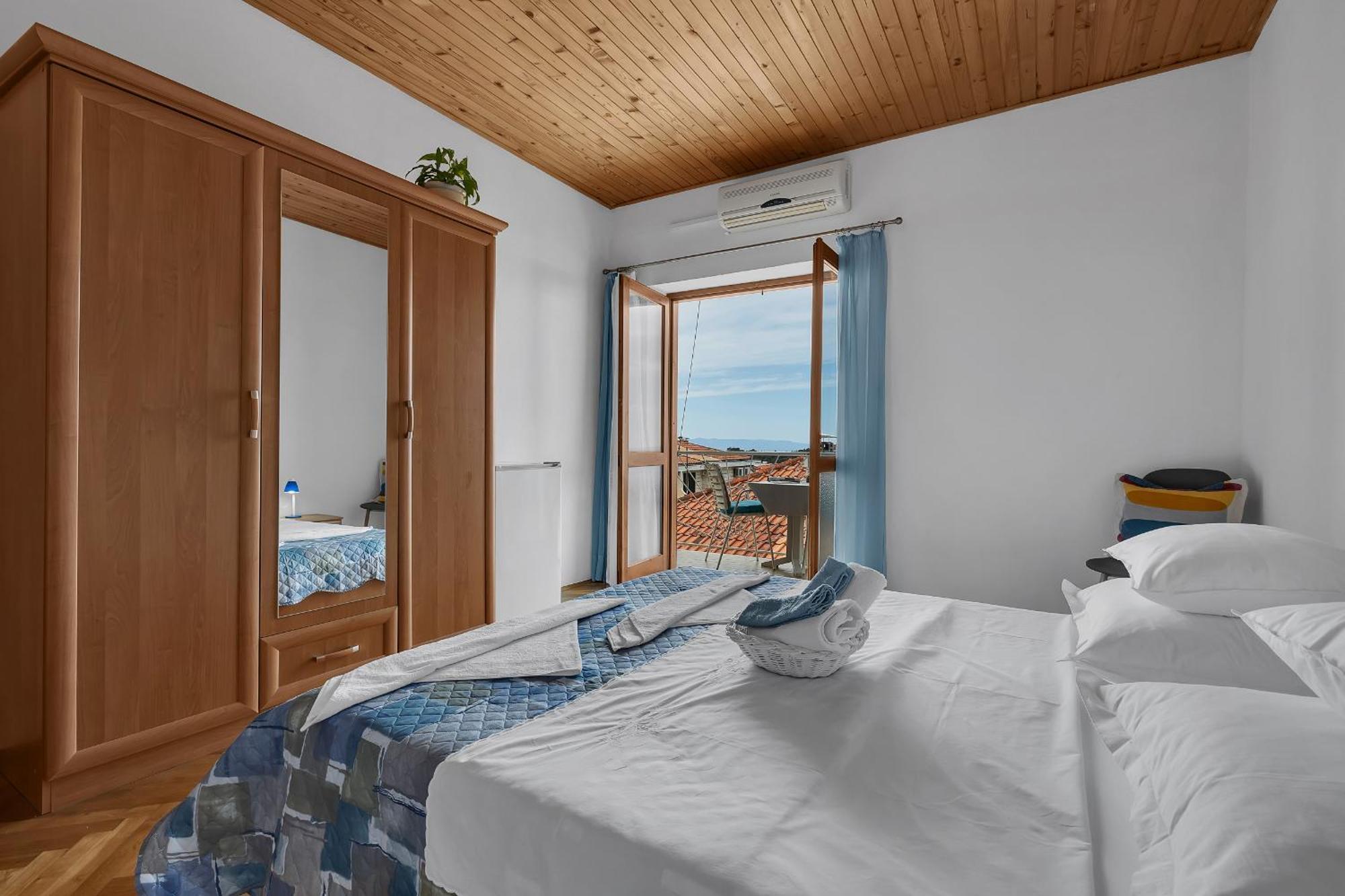 Apartment And Rooms Mila Makarska Exterior photo