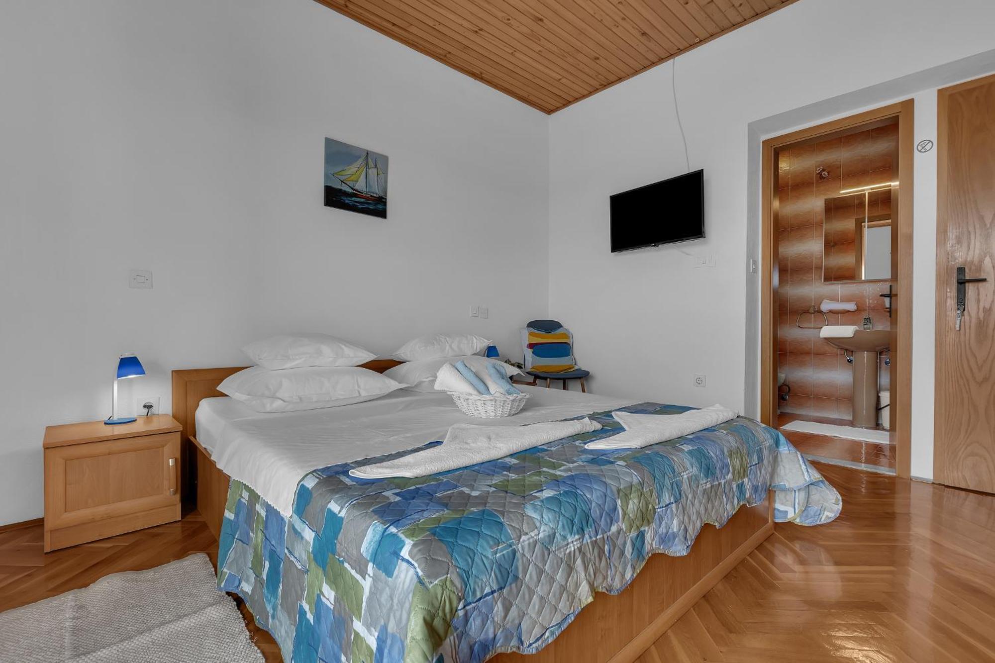 Apartment And Rooms Mila Makarska Exterior photo