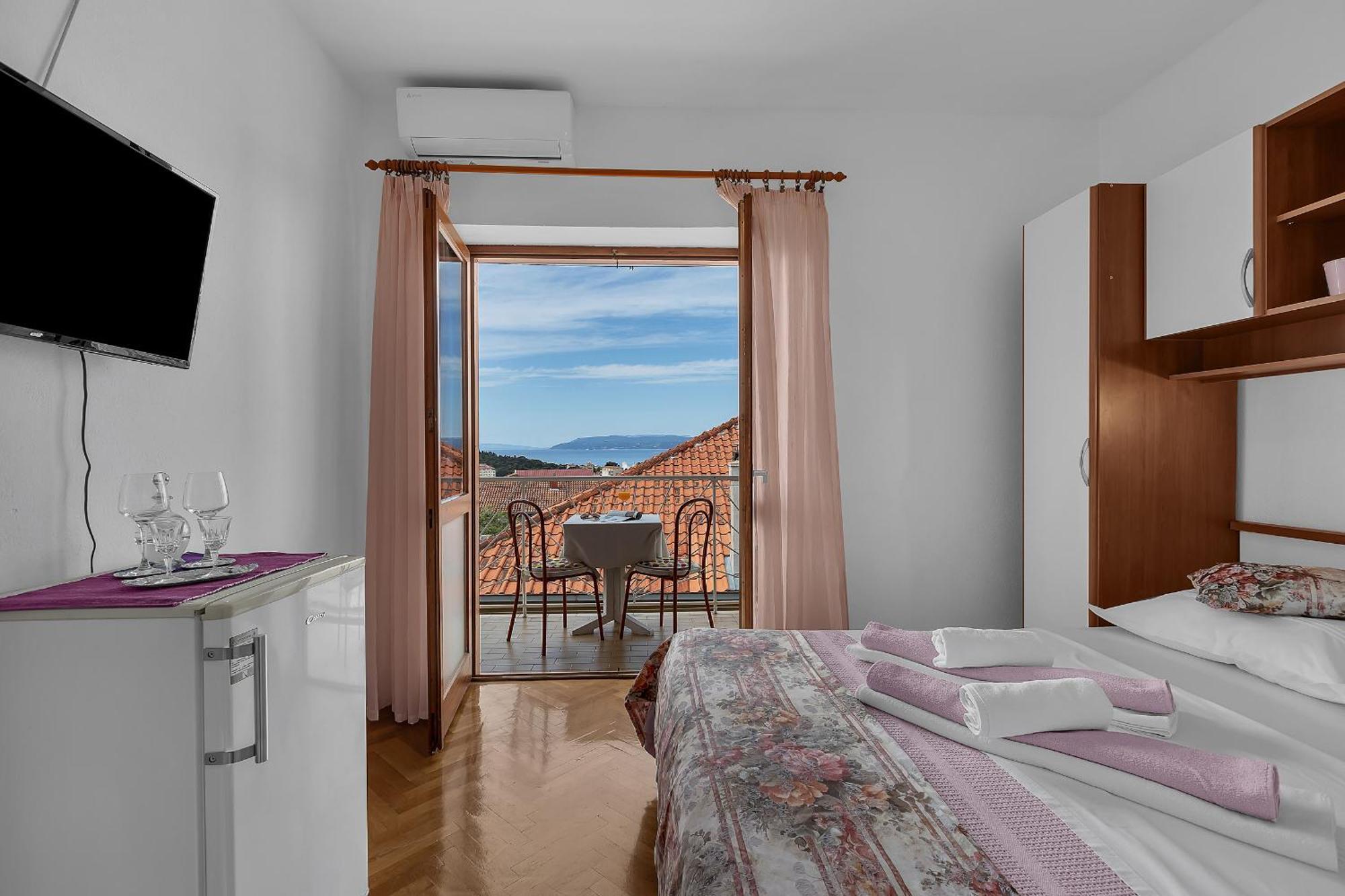 Apartment And Rooms Mila Makarska Exterior photo