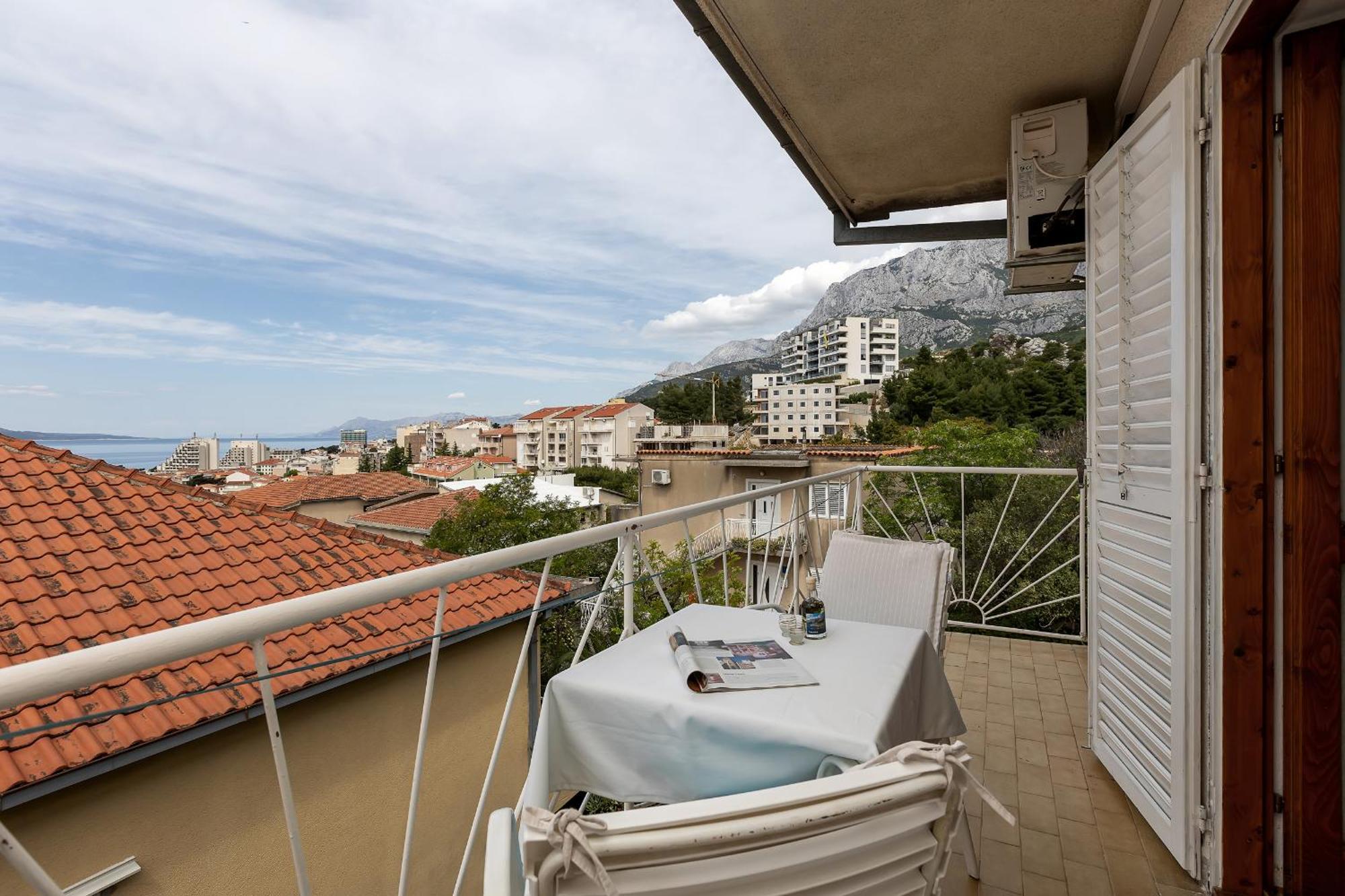 Apartment And Rooms Mila Makarska Exterior photo