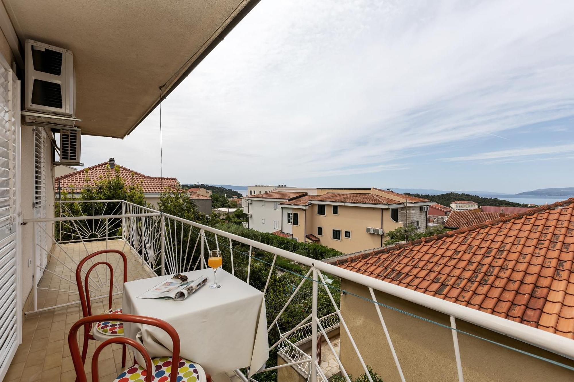 Apartment And Rooms Mila Makarska Exterior photo